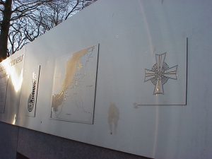 gedenkplaat herdenkingsplaat inox RVS monument shermantank tielt (8)